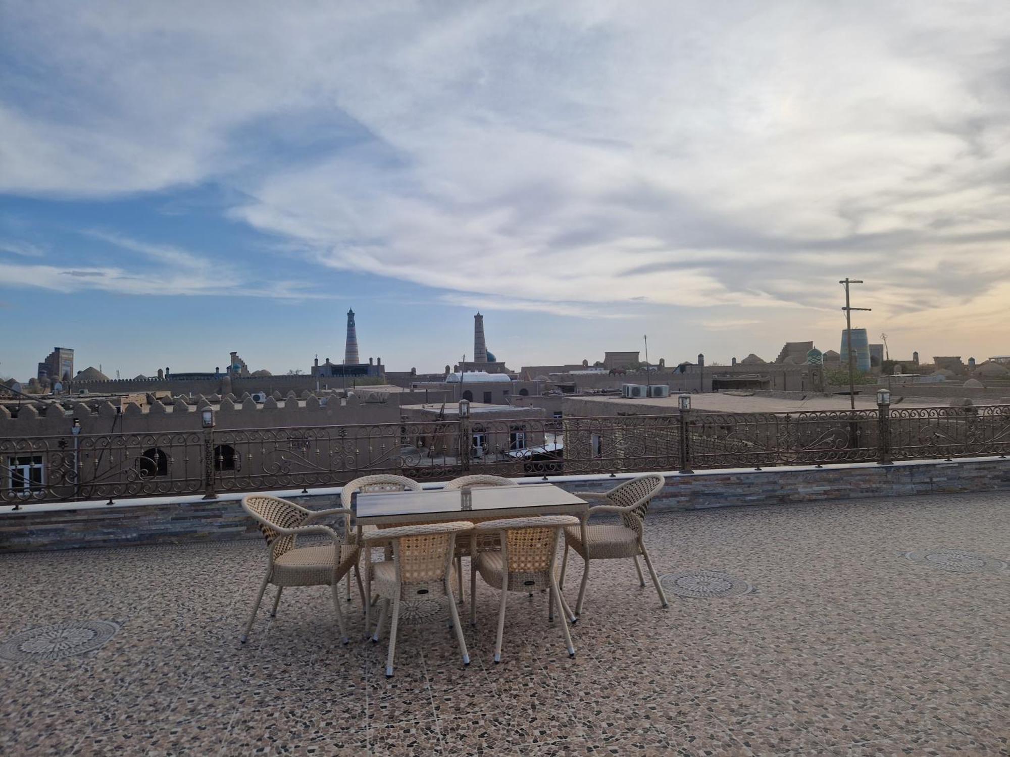 Kuvonchoy Bonu B@B Bed & Breakfast Khiva Bagian luar foto